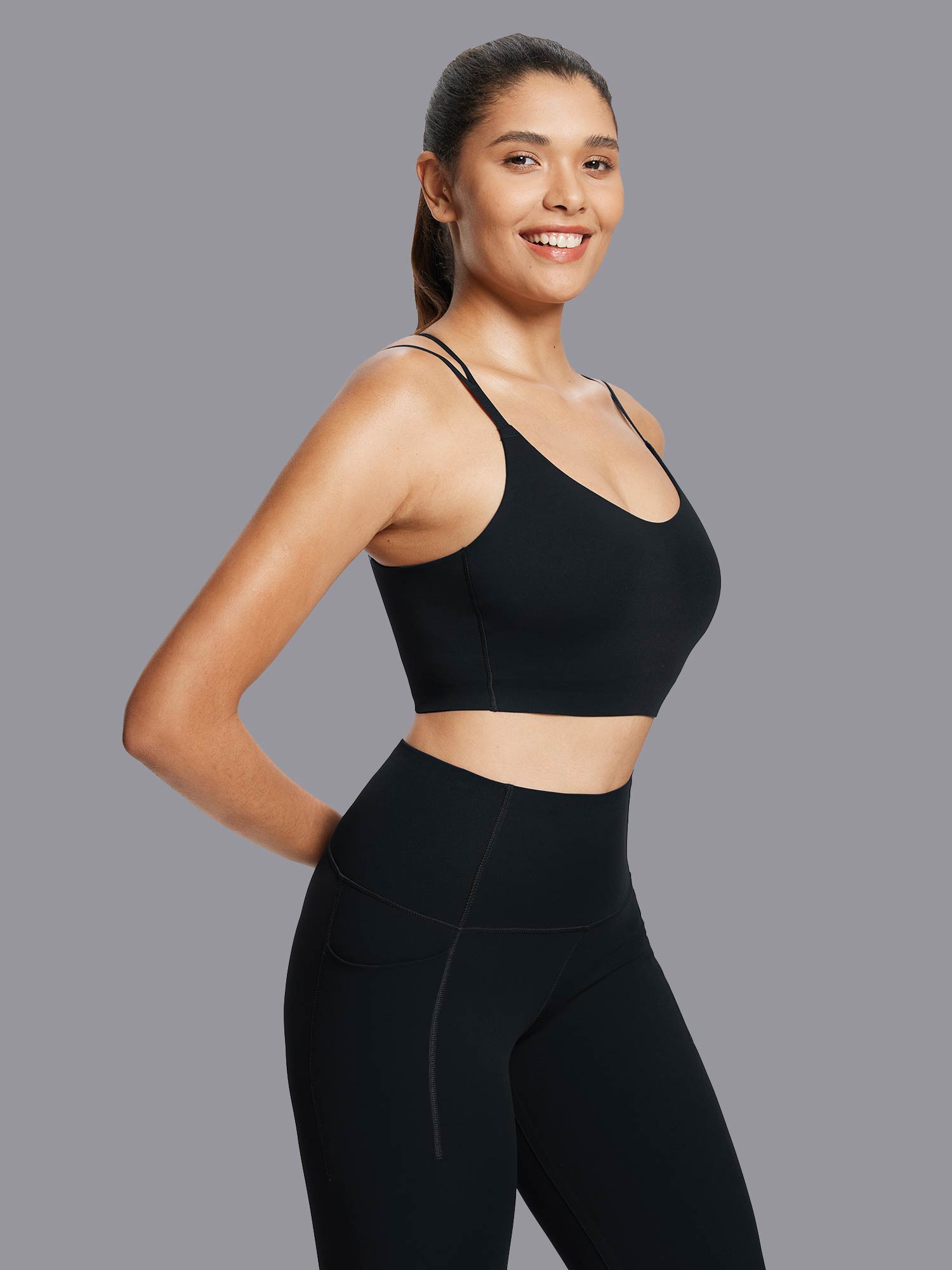 Image of Freeleaf Cross-Strap Low-Impact Sports Bra