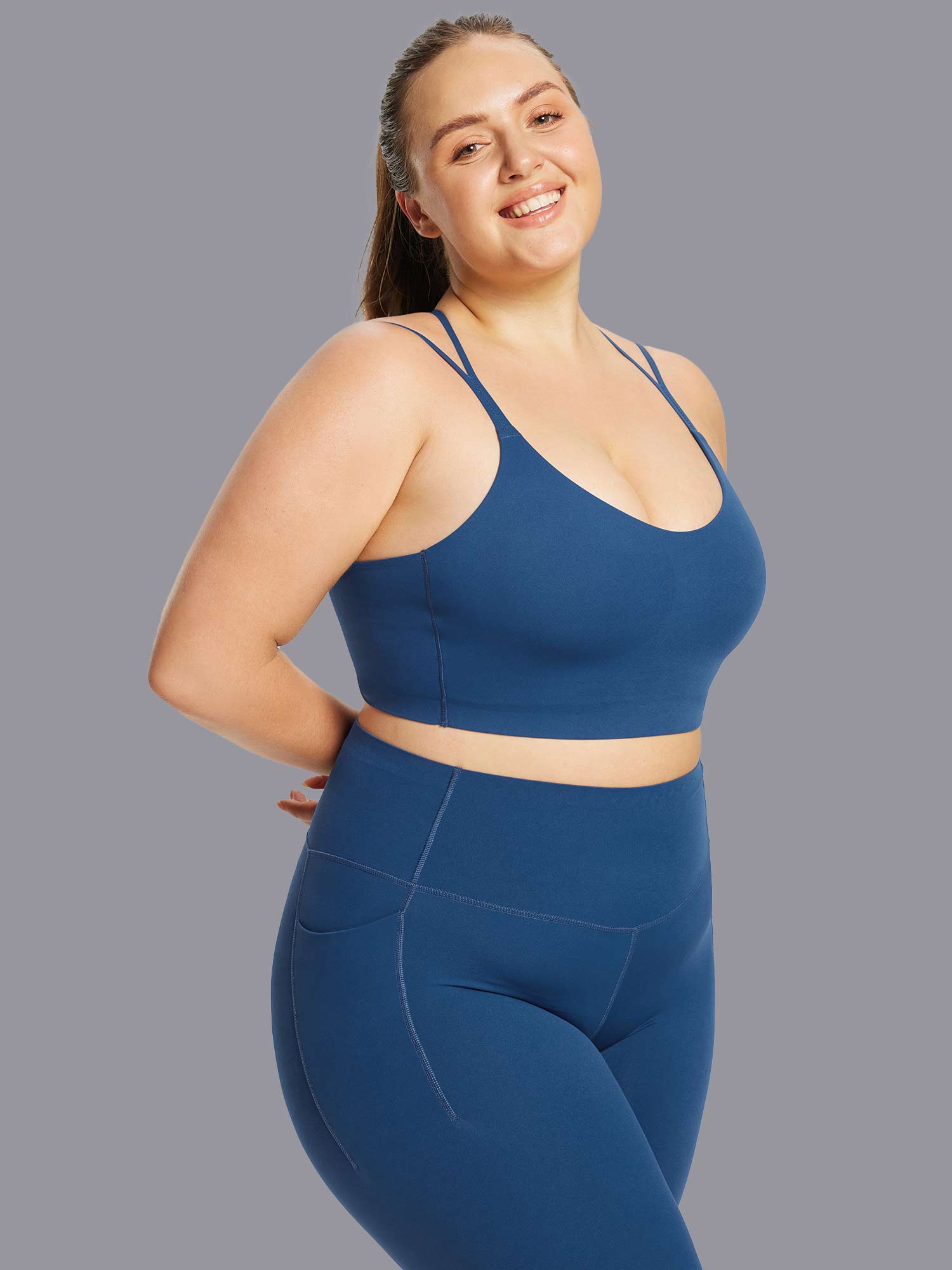 Image of Freeleaf Cross-Strap Low-Impact Sports Bra