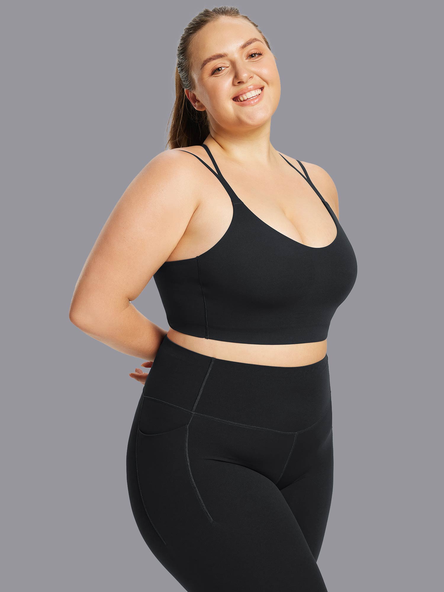 Image of Freeleaf Cross-Strap Low-Impact Sports Bra