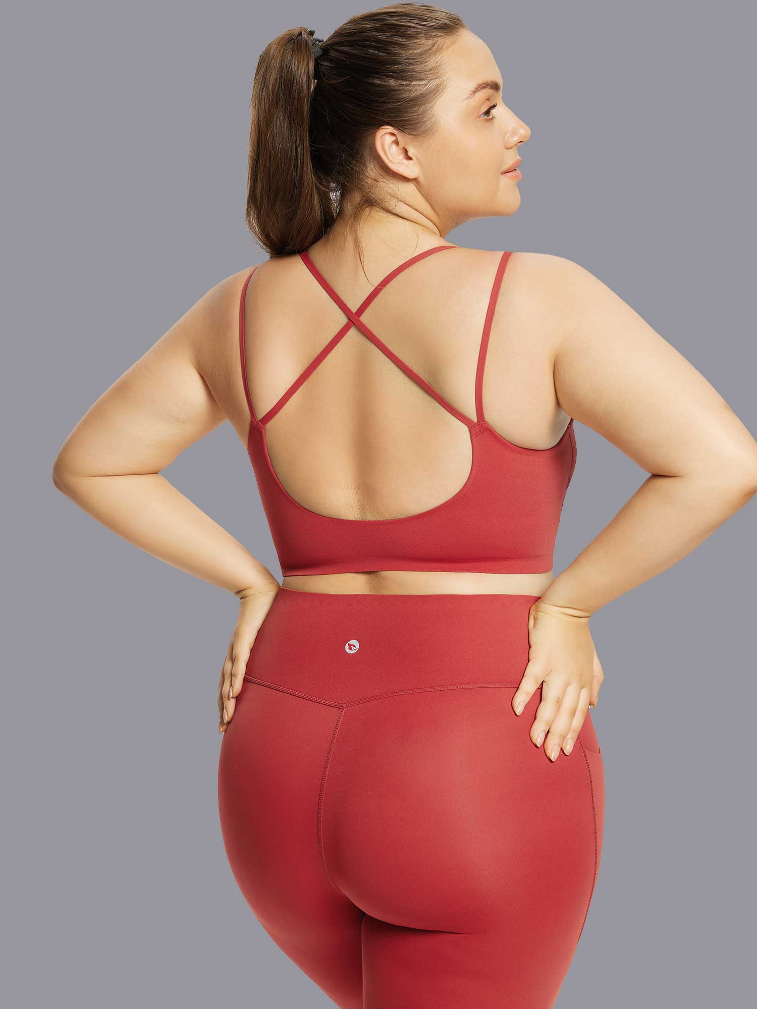 Freeleaf Cross-Strap Low-Impact Sports Bra