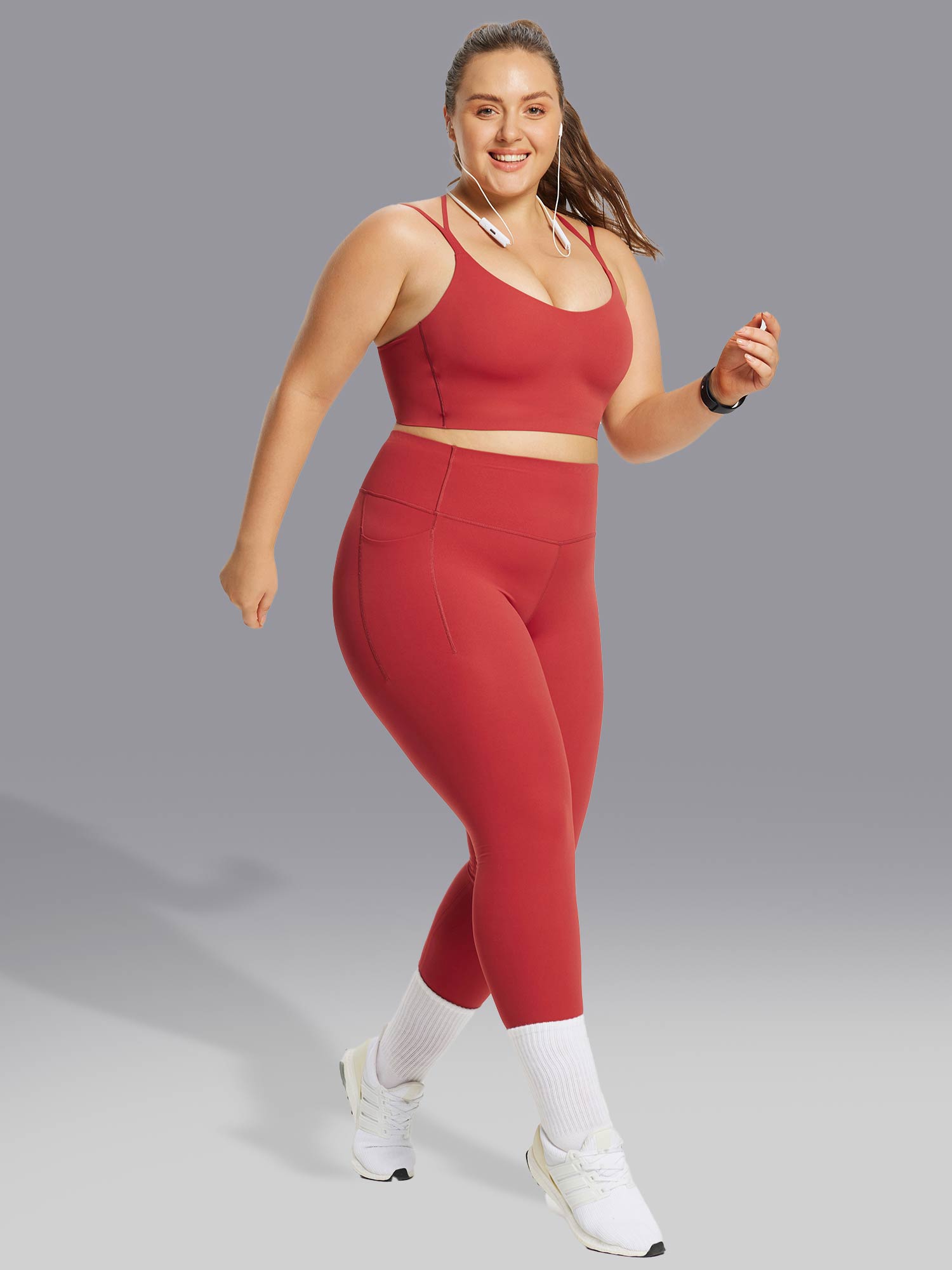 Image of Freeleaf Cross-Strap Low-Impact Sports Bra