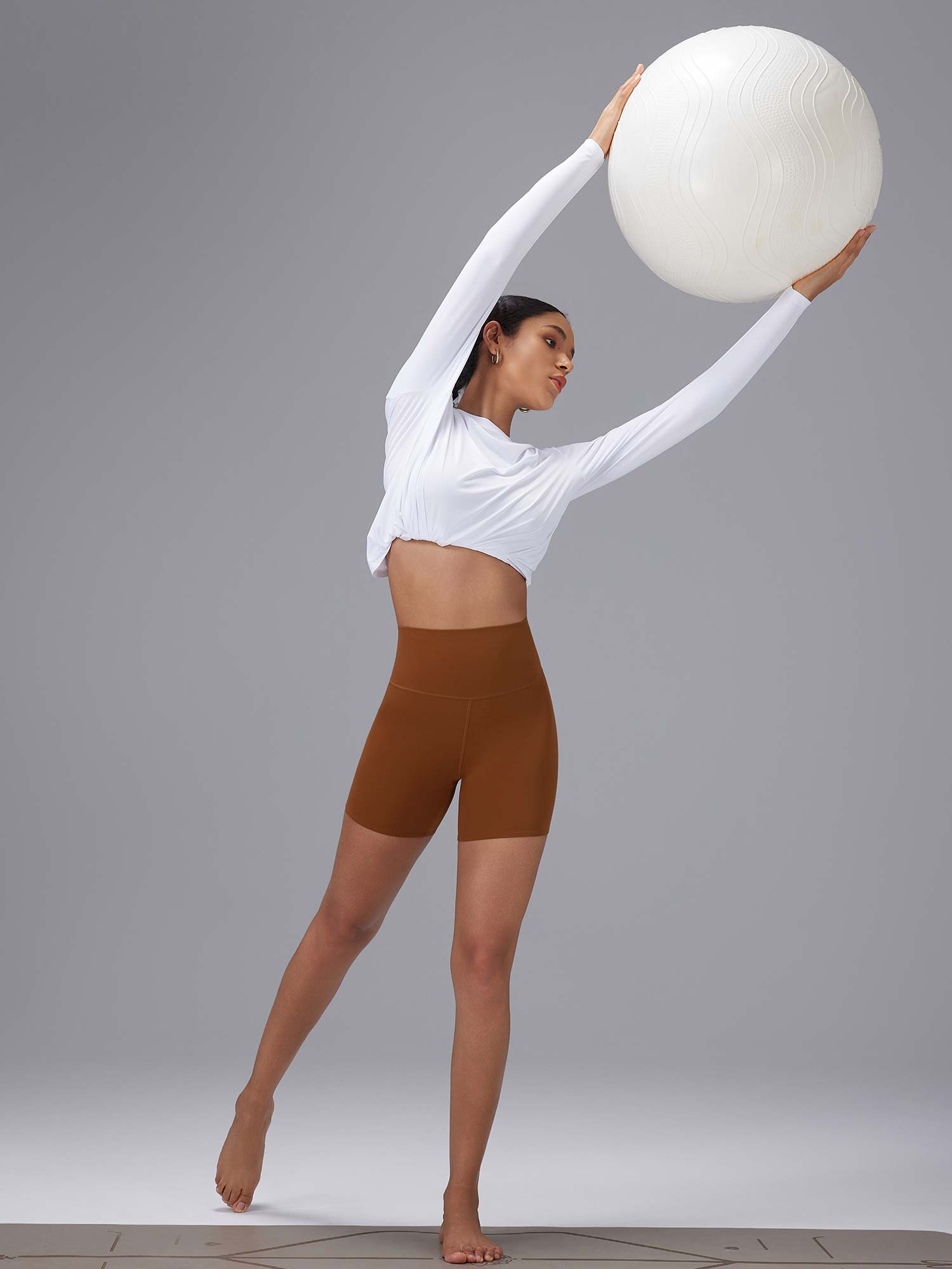 Image of #color_White