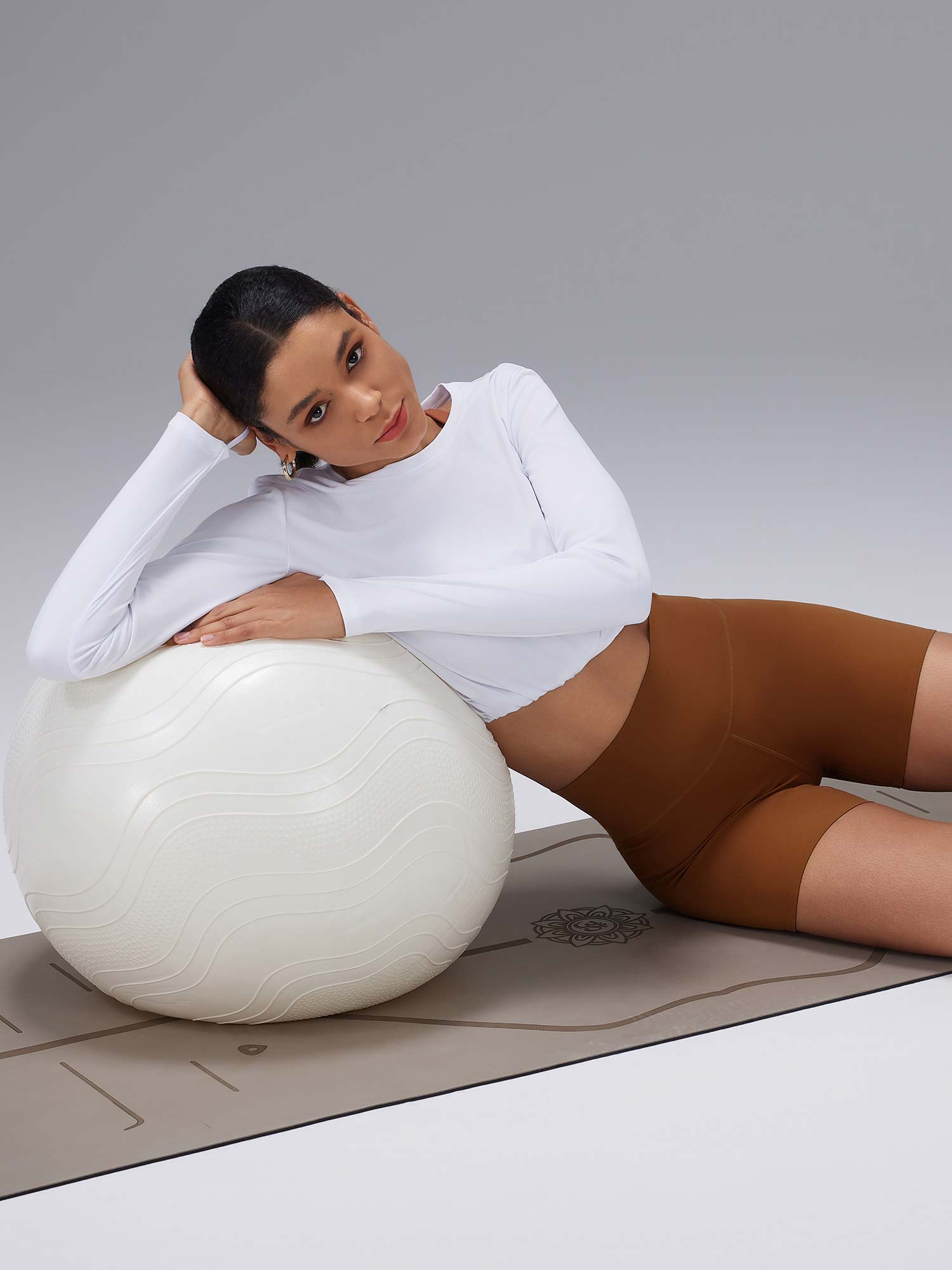 Image of #color_White