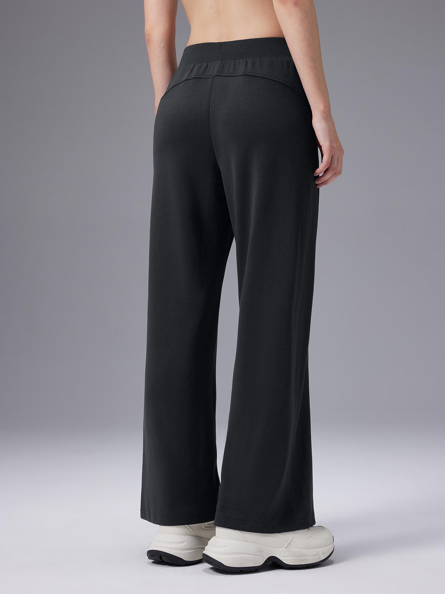 Relaxed Wide-Leg Pants