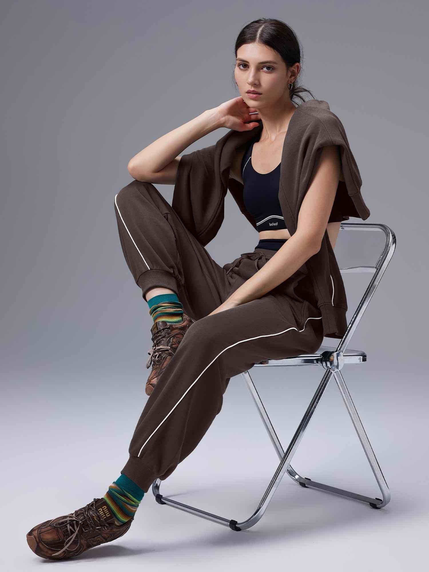 Relaxed Fit Elastic-Cuff Pants