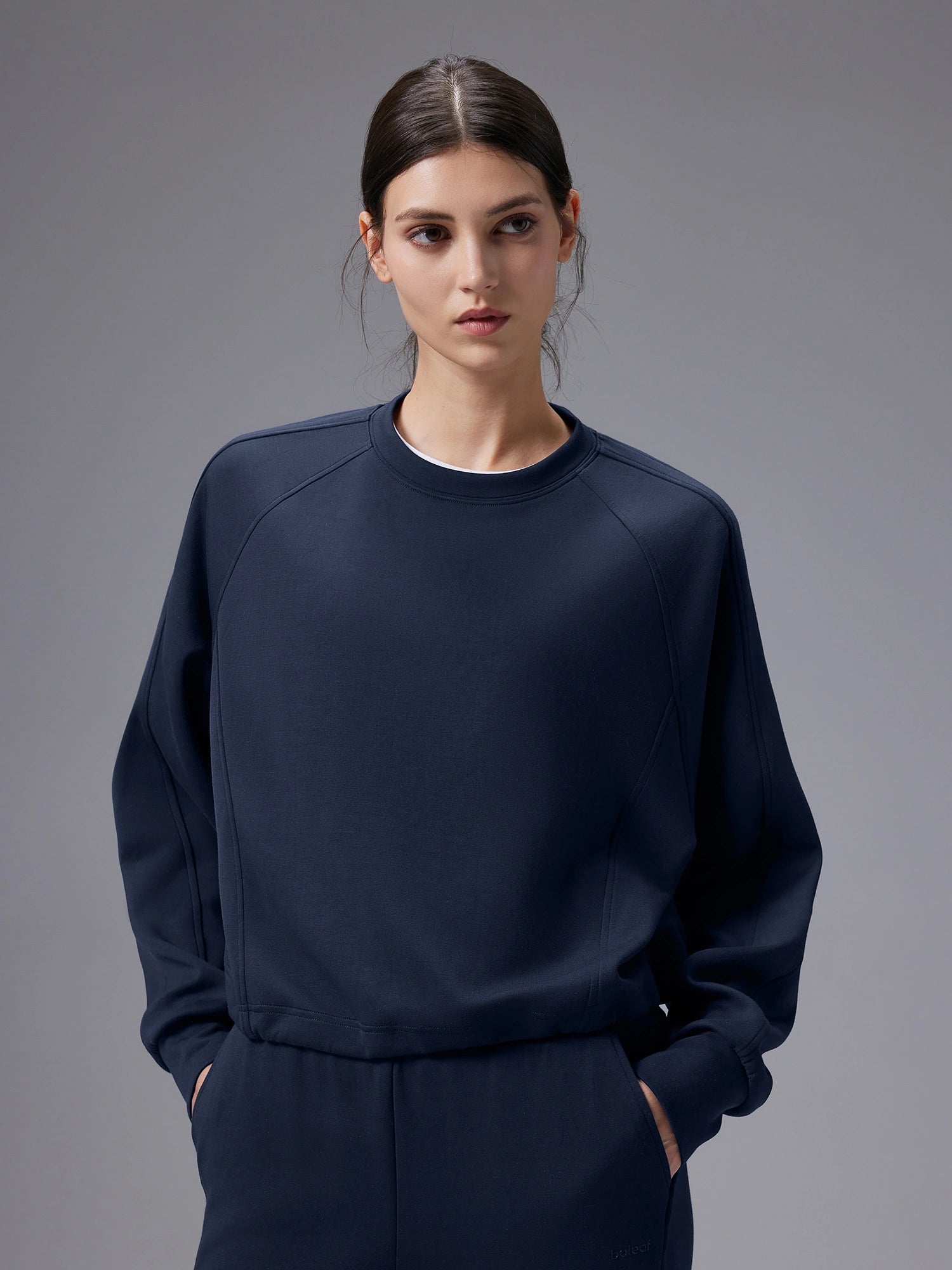 Image of Set: Relaxed Fit Crewneck Sweatshirt & Pants