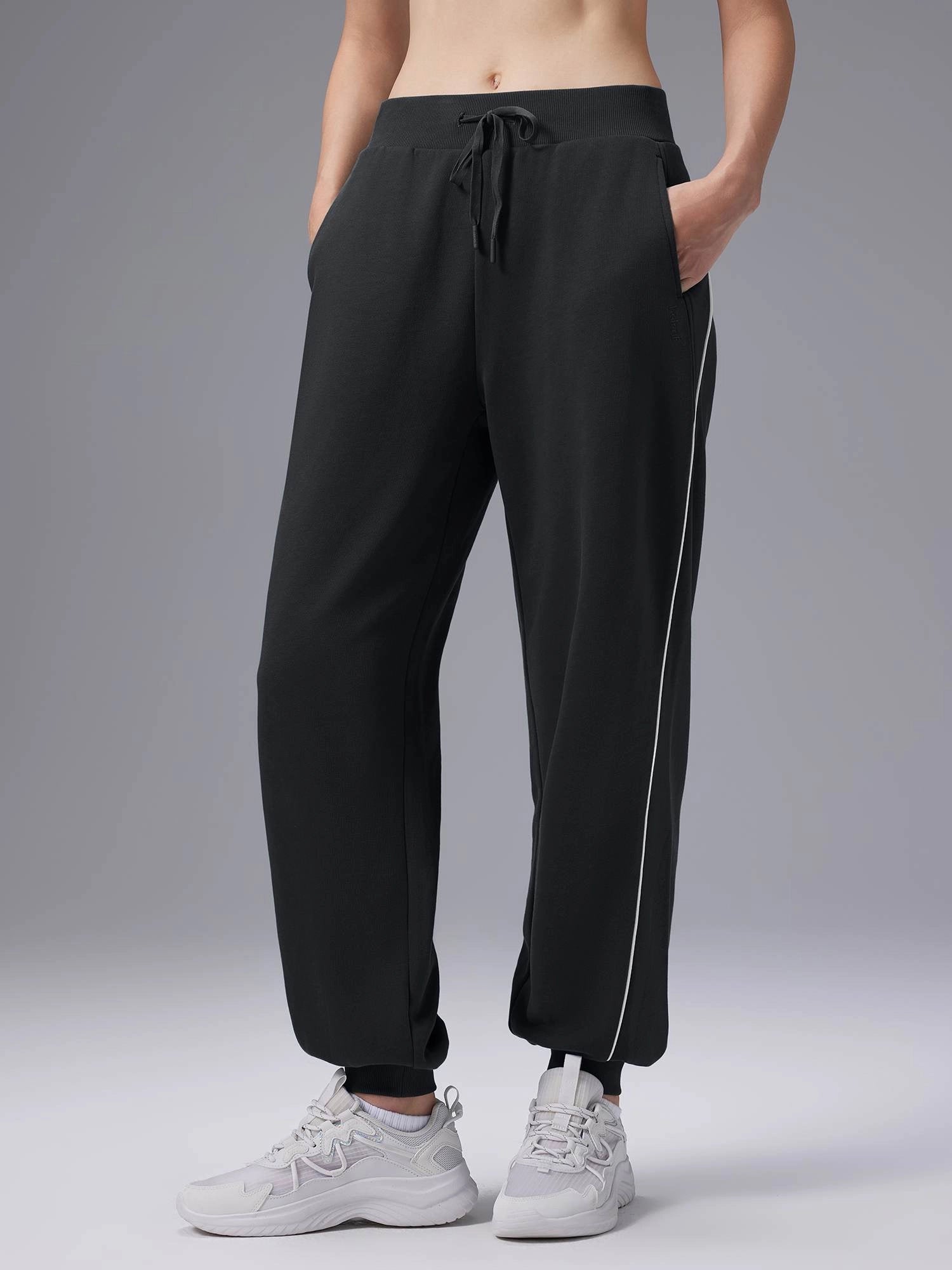 Image of Set: Relaxed Fit Half-Zip Sweatshirt & Elastic-Cuff Pants