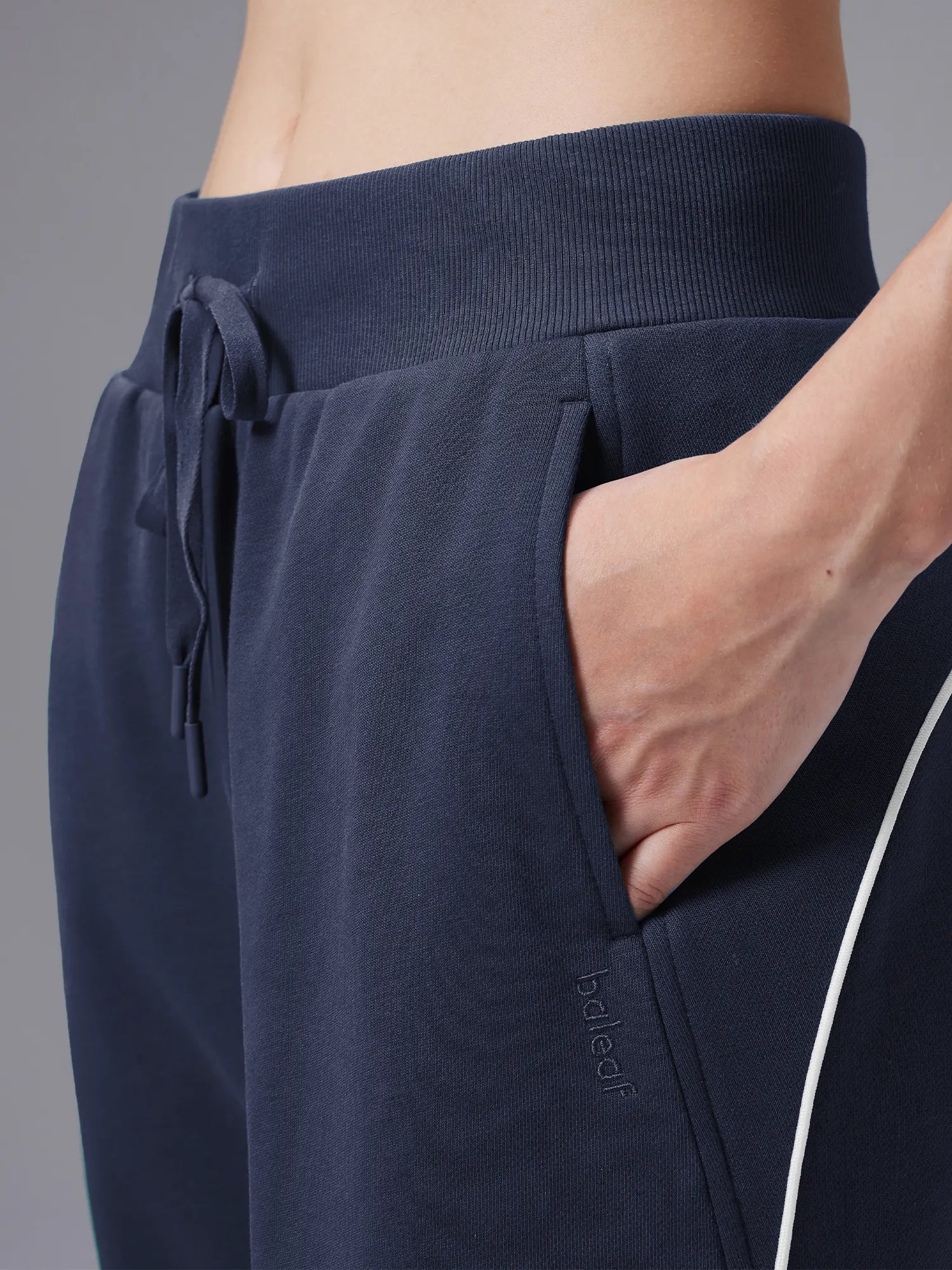 Image of Set: Relaxed Fit Half-Zip Sweatshirt & Elastic-Cuff Pants