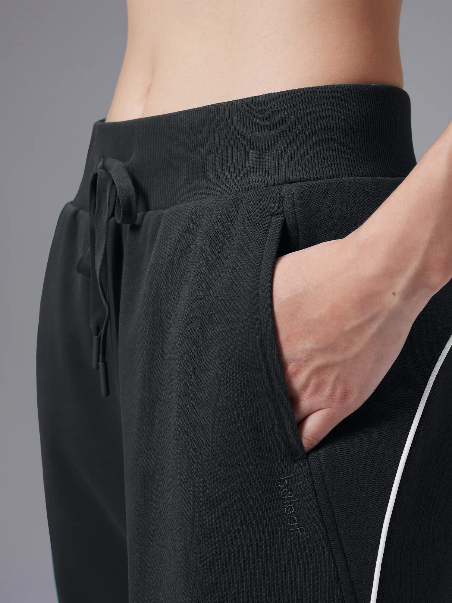 Image of Set: Relaxed Fit Half-Zip Sweatshirt & Elastic-Cuff Pants