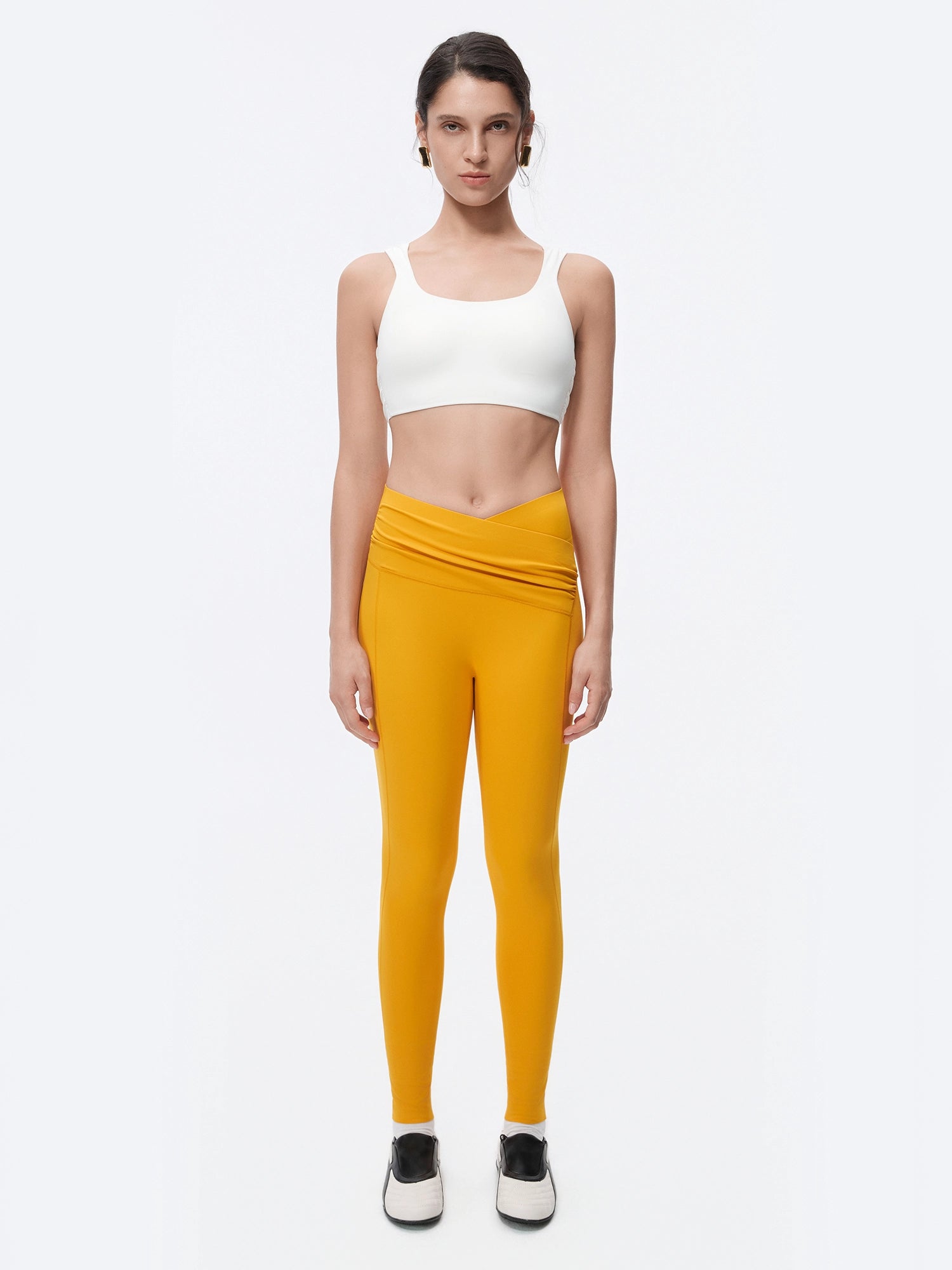 Image of Freeleaf™ Tie-Back Ballet Bra