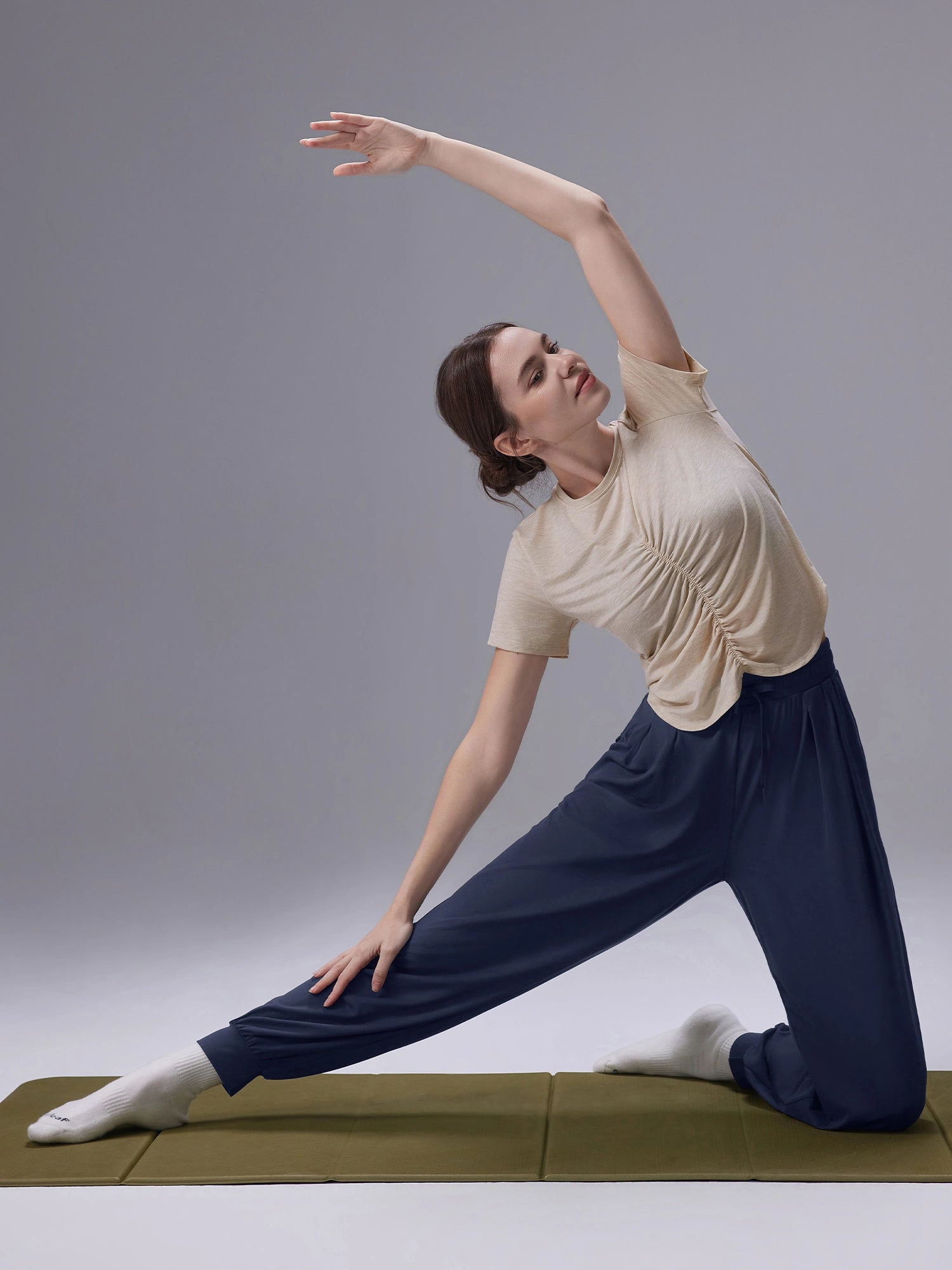 Image of Everleaf High-waist Draped Joggers Abyssal Blue